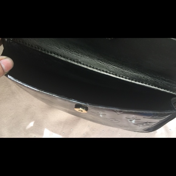 🖤 SOLD🖤 LV Vernis Fulton Bum Waist pouch - Picture 5 of 7